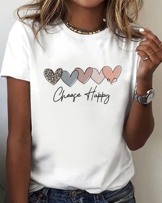 Lässiges t-shirt mit love-print, kurzen ärmeln und rundhalsausschnitt