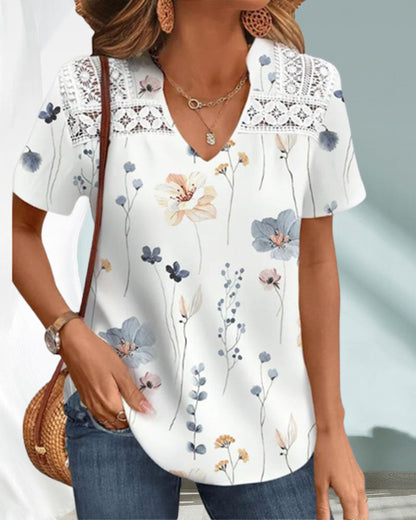 V-neck t-shirt with floral print