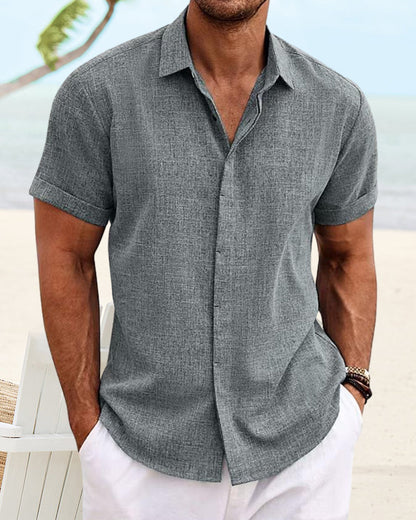 Men's solid color casual shirt with short sleeves