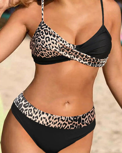Sexy leopard print bikinis