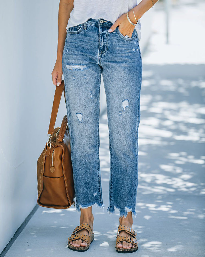 Cropped jeans with ripped straight legs
