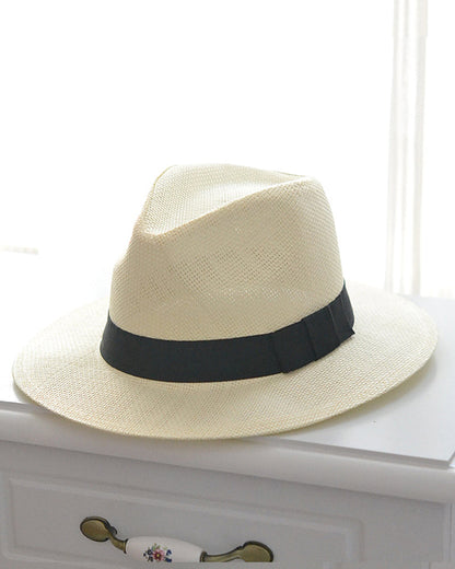 Classic sun hat with a large brim