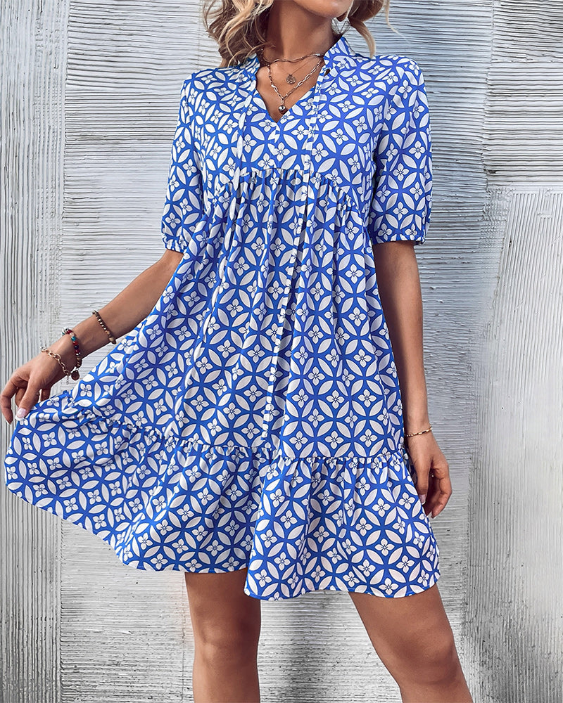 Dress with a fresh print and short sleeves