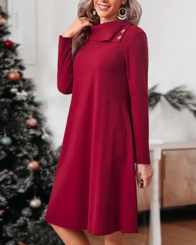 Elegant dress with solid color with buttons