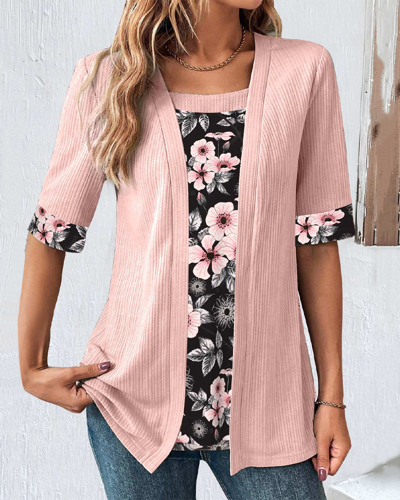 Elegant paneled blouse with floral print