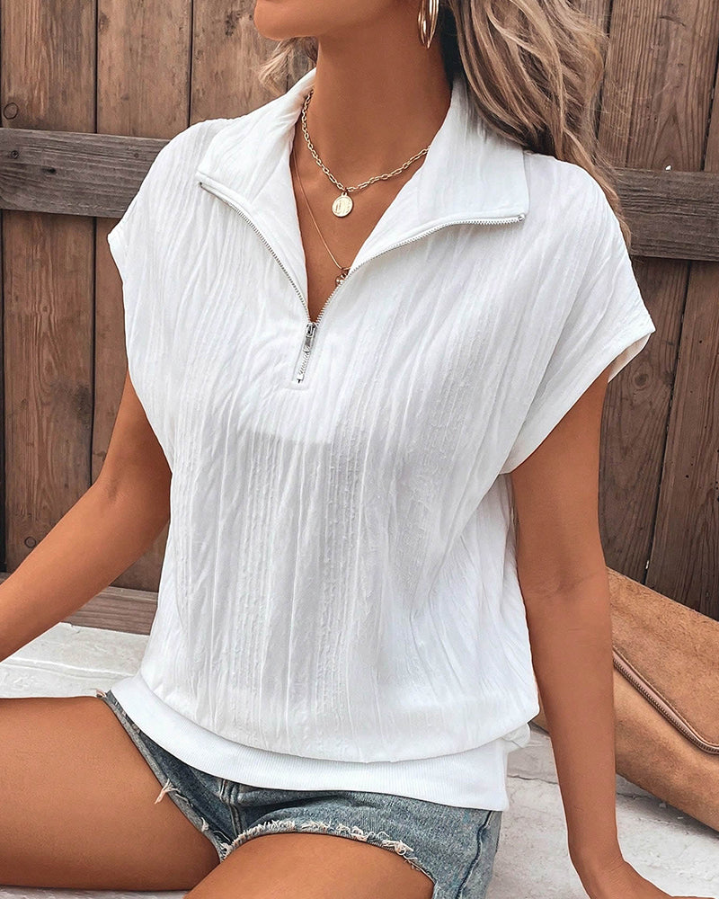 Simple, plain blouse with lapels