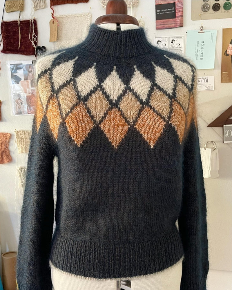 Sweater with geometric diamond jacquard