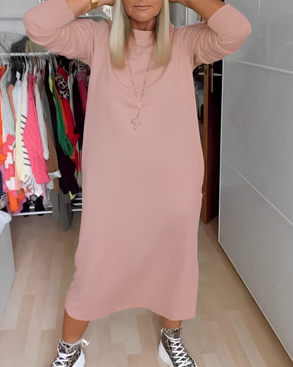 Dress with round neck and casual
