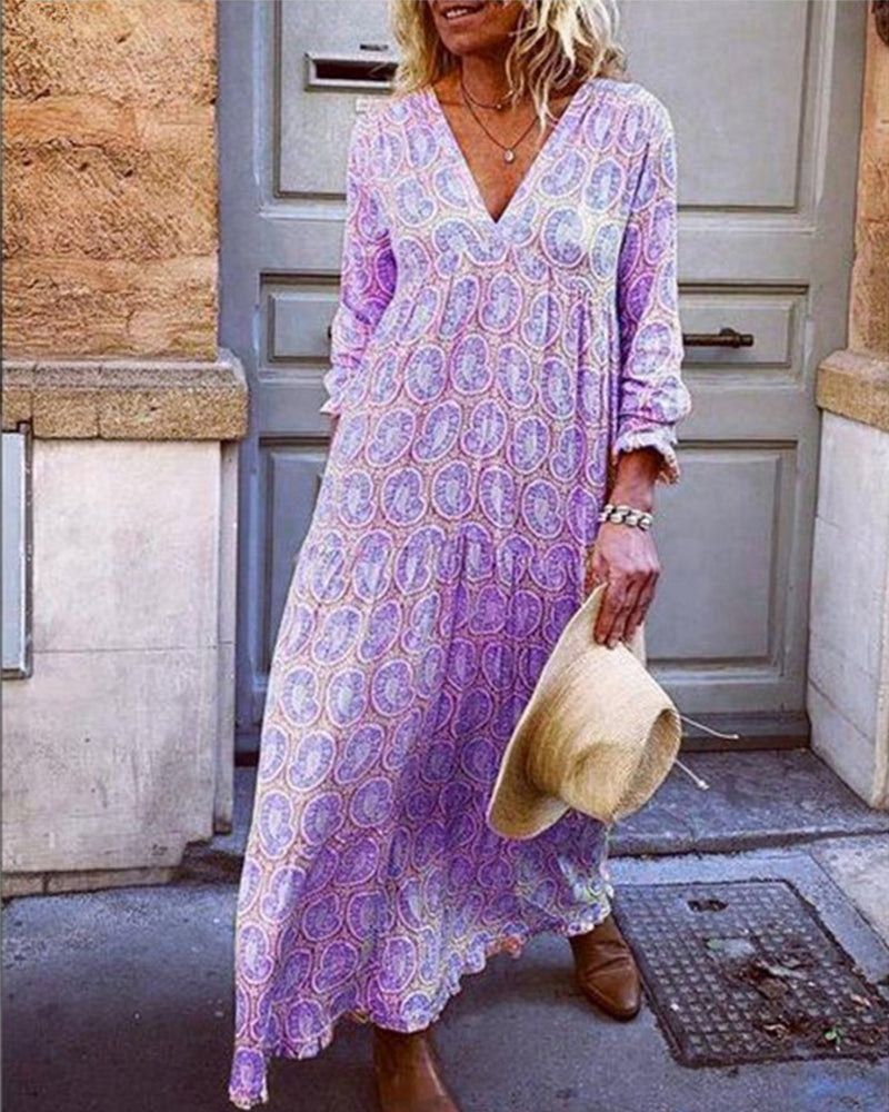 Dress with long sleeves and V-neck