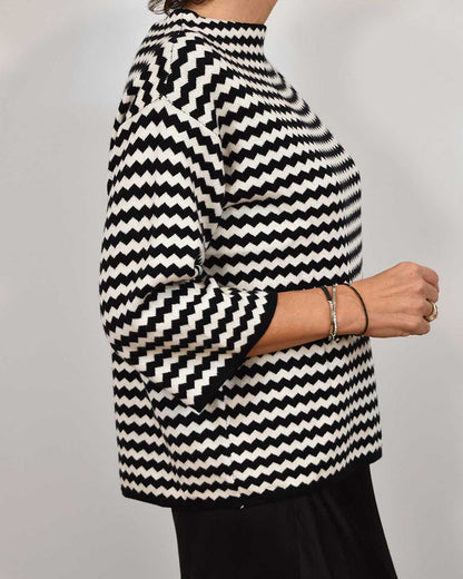 Top with a wavy stripe pattern
