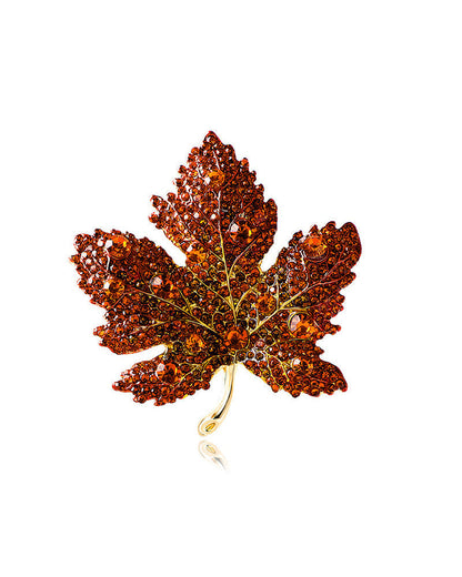 Fashionable all-match maple leaf brooch