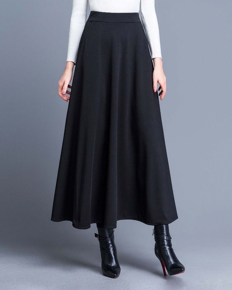 Solid color long skirt with high waist