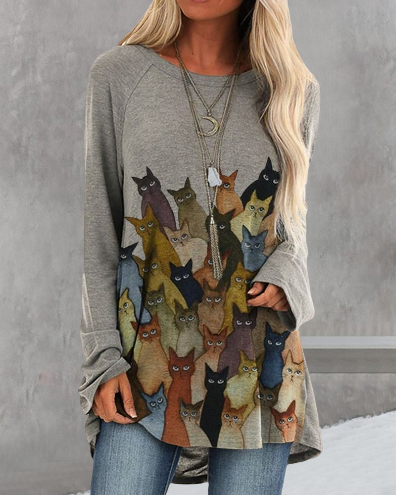 Long sleeve top with crew neck and cat print