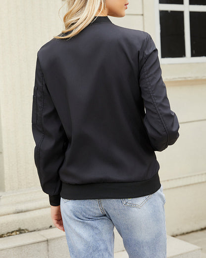 Casual jacket with long sleeves and pockets