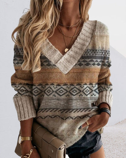 Geometric sweater with V-neck and long sleeves
