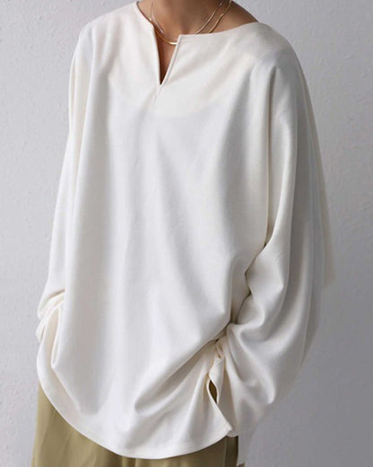 Loose, plain top with V-neck