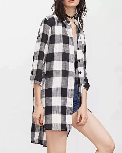 Long-sleeved shirt with a checked print