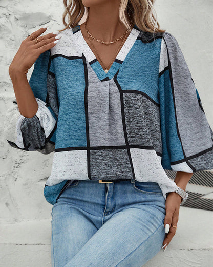 Casual V-neck top with check pattern