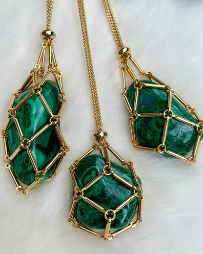 Shiny crystal stone necklace