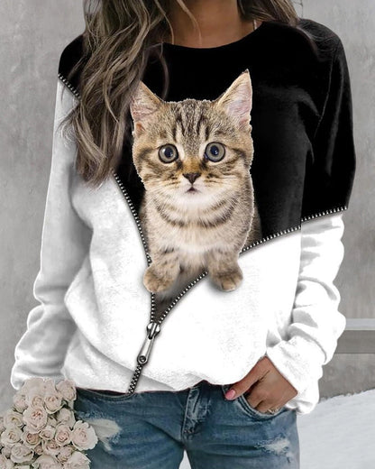 Long-sleeved crew neck sweatshirt with cat print