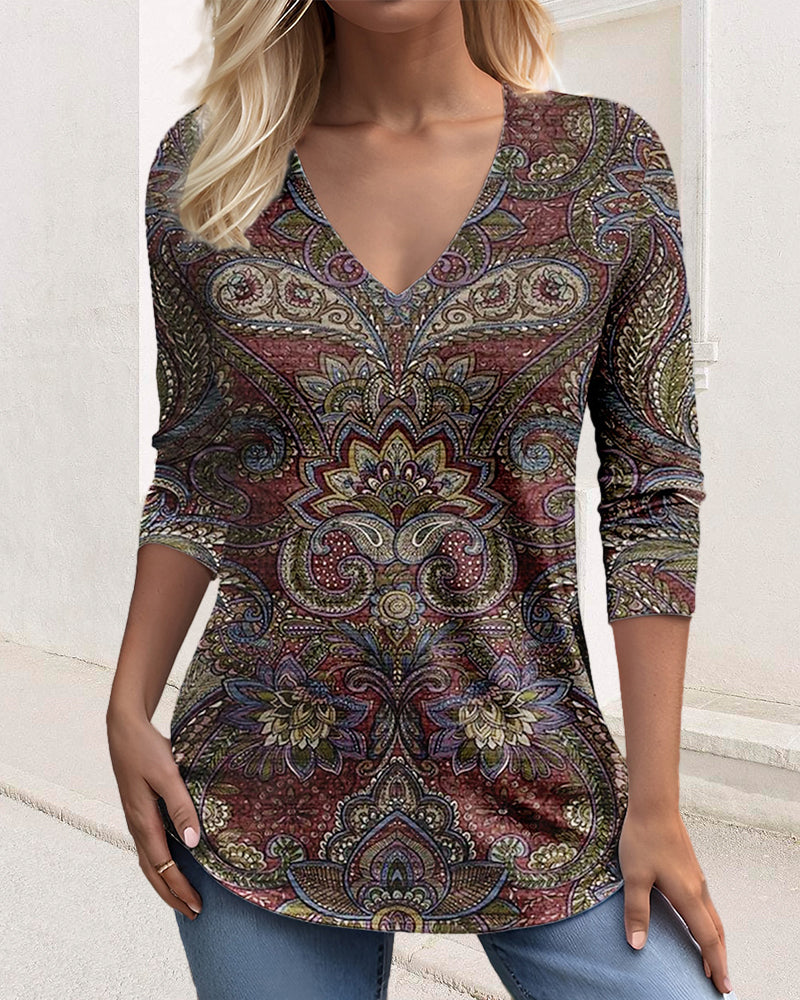 Versatile fashion top with a V-neck