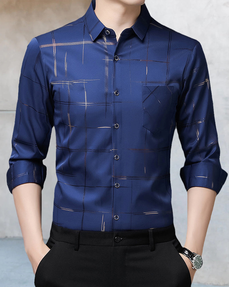 Casual long-sleeved men's shirt with check print