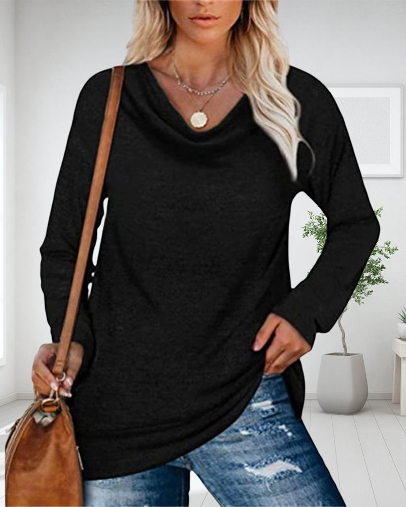 Plain, long-sleeved top with a crew neck