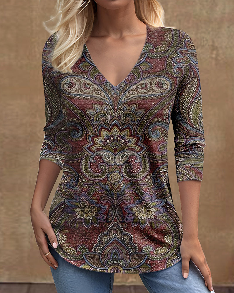 Versatile fashion top with a V-neck