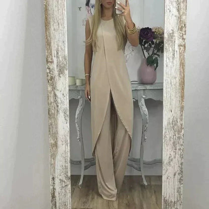Comfortable mesh suit with an elegant crew neck