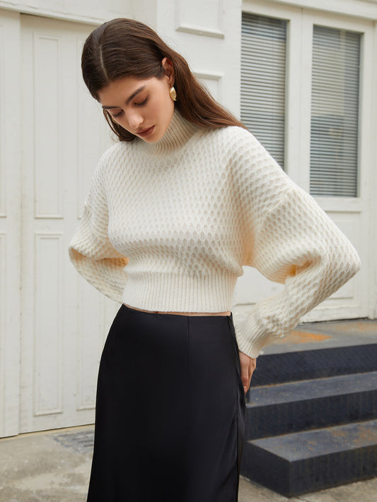 Sweater with bow closure