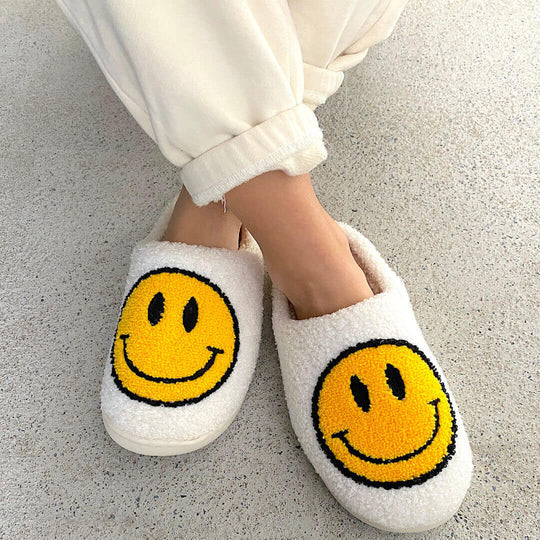 Orthopedic smiley shoes for indoor and outdoor use