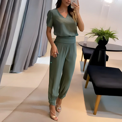 Elegant blouse and trousers set 